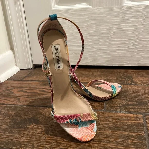 Fun pastel shoes. Stecy by Steve Madden, 8.5. Like New! - Picture 3 of 6